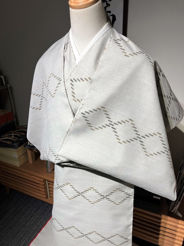 久米島紬 重要無形文化財指定技術 ユウナ染 手織り絣｜着物セレクト 