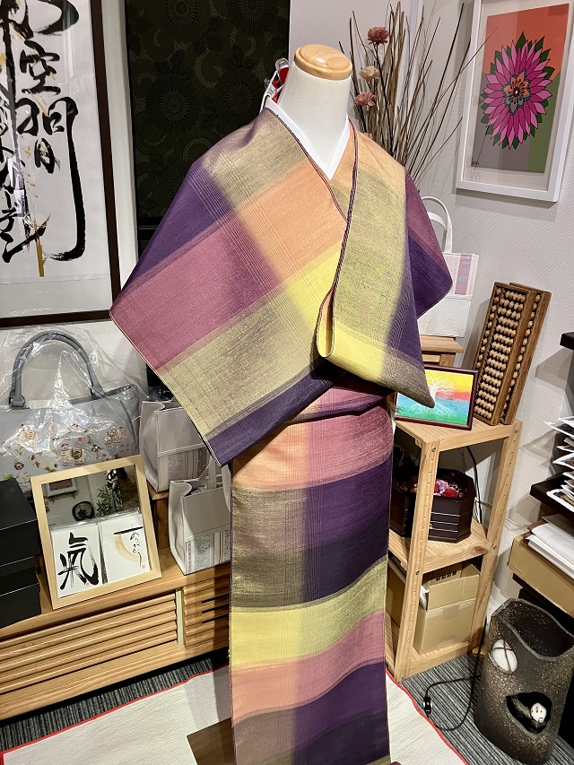 上田紬 小岩井カリナ