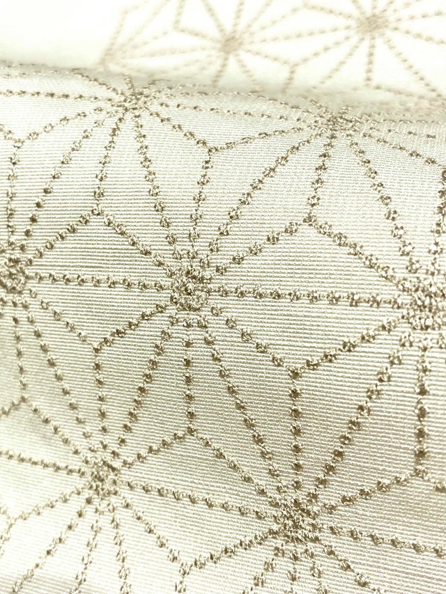 半衿刺繍