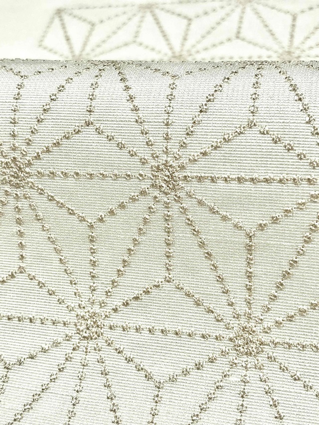 半衿刺繍