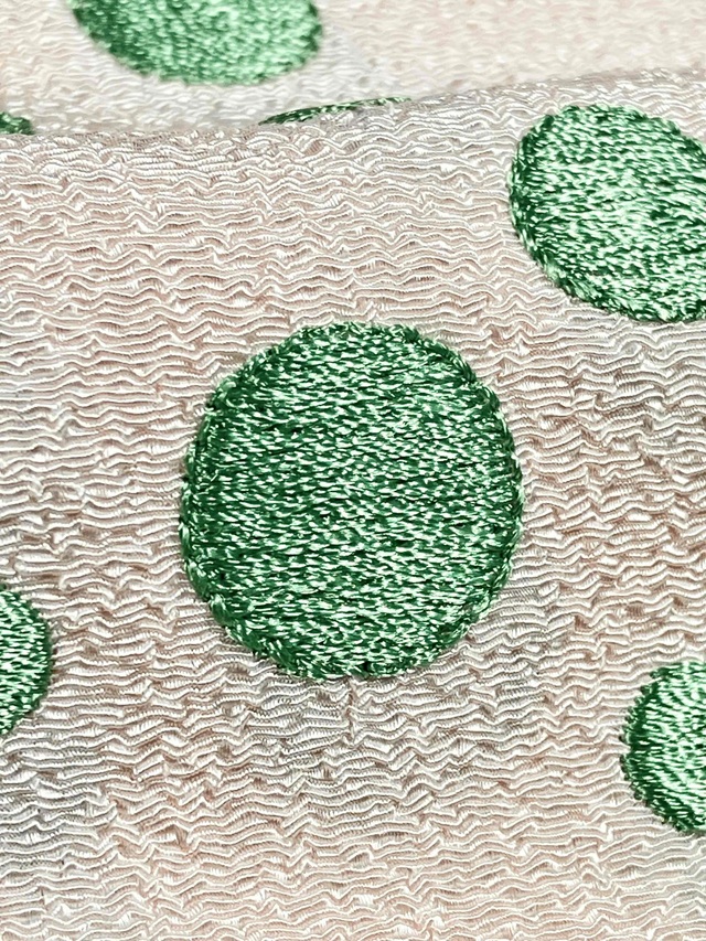 半衿刺繡