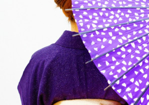 身に付けた女性の魅力を引き立てる着物や和装小物