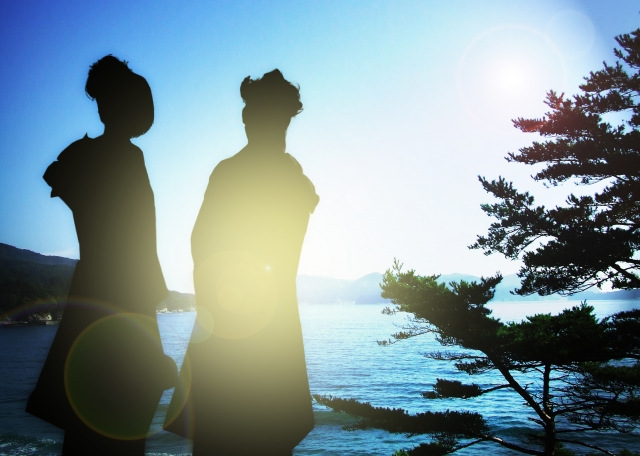 着物は通販のセレクトショップ「和空間スポットガーデン」で！口コミで人気の帯も取扱中！